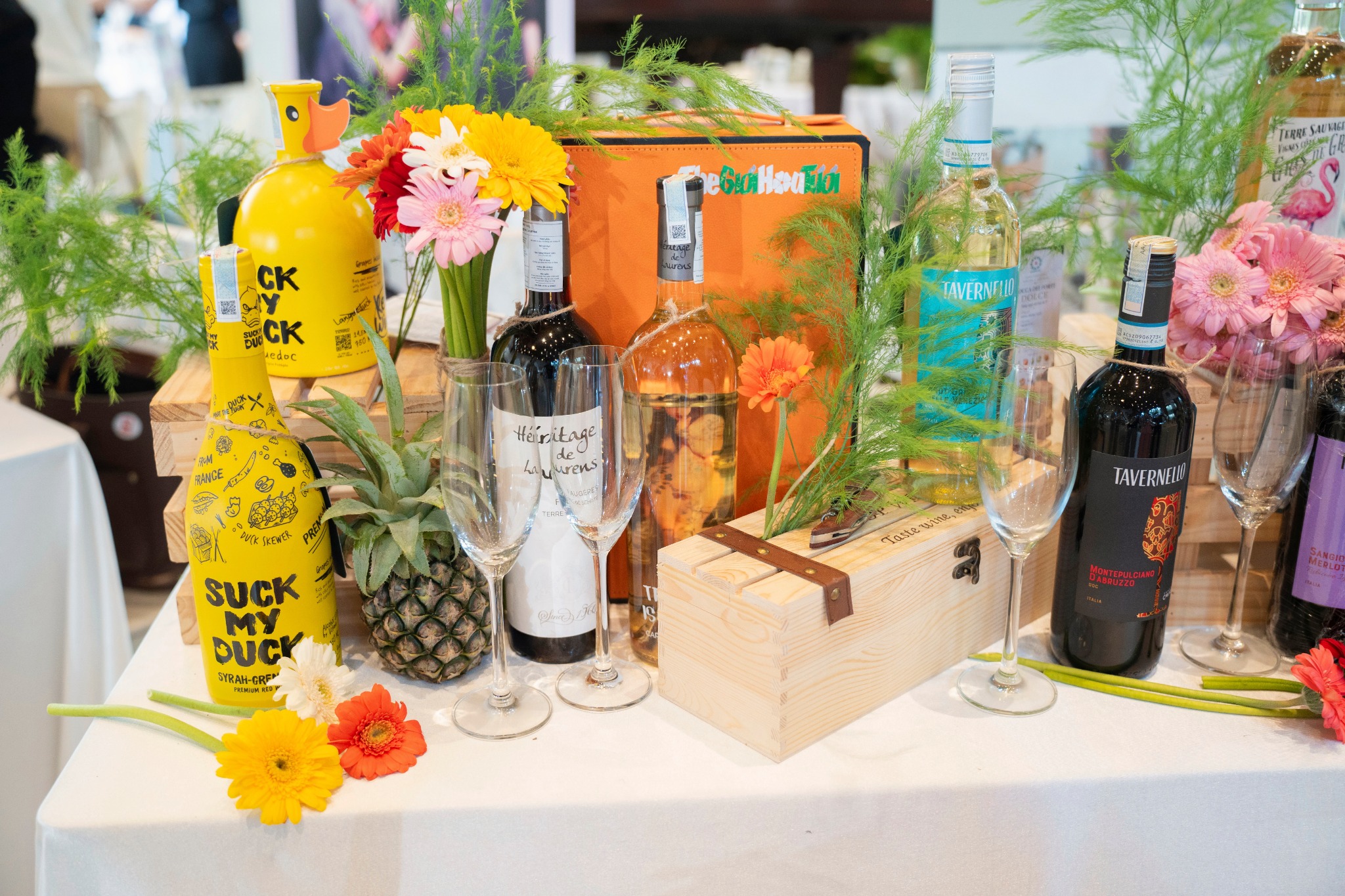 Không gian trưng bày các dòng vang tại Tasting Night